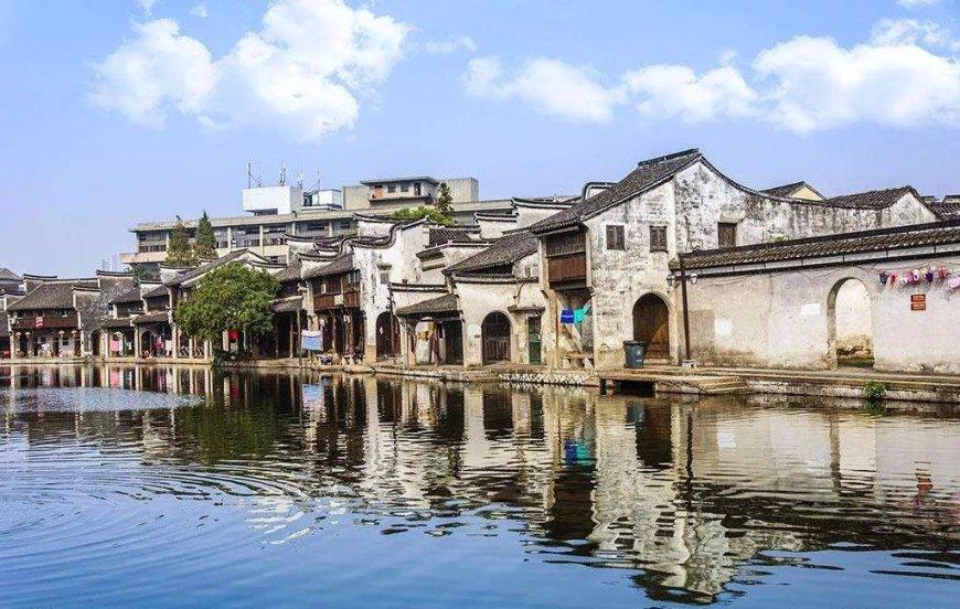 小镇惊魂