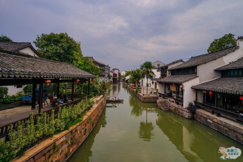 女生买柚子闲置20多天按压冒灰烟，为何会出现这一现象？游戏画面
